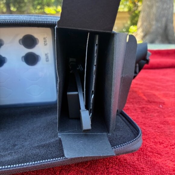 DJI Mavic Air Fly More Combo Arctic White with 2 batteries and extra 6 propels - Picture 8 of 16